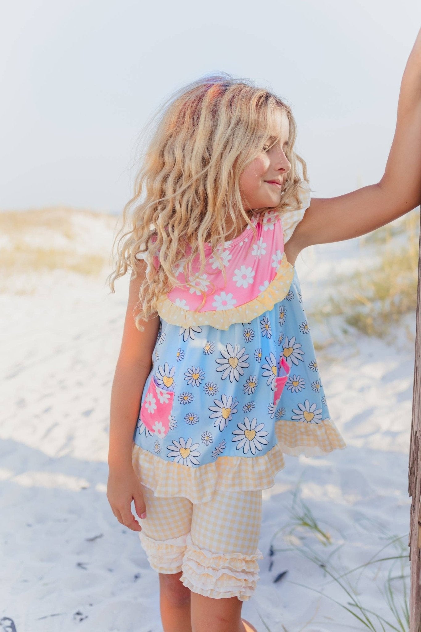 Kids Pink Blue Daisy Mix Ruffle Pocket Spring Short Set - Tiny Tots Boutique