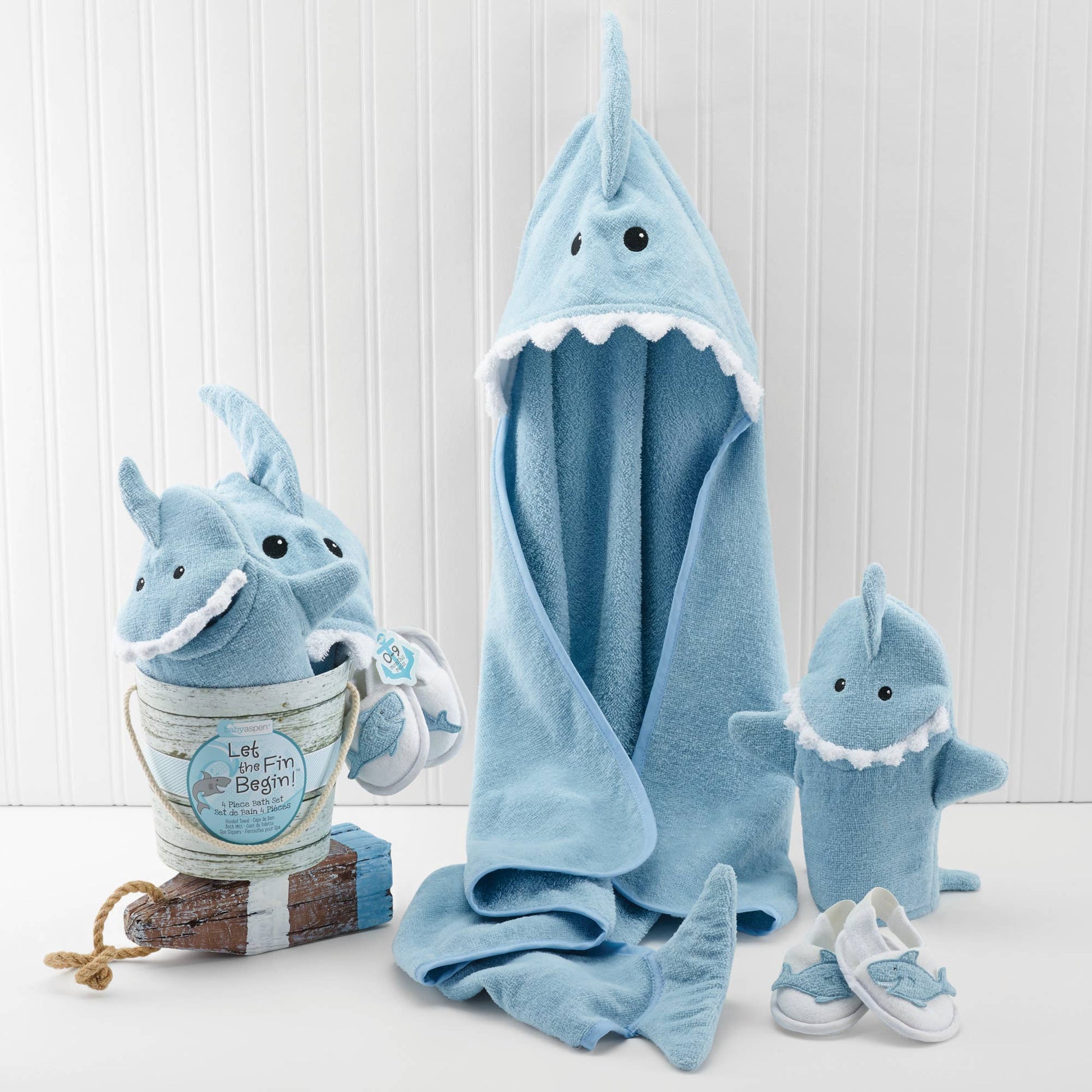 Shark 4 Piece Bath Baby Gift Set (Personalization available) - Tiny Tots Boutique