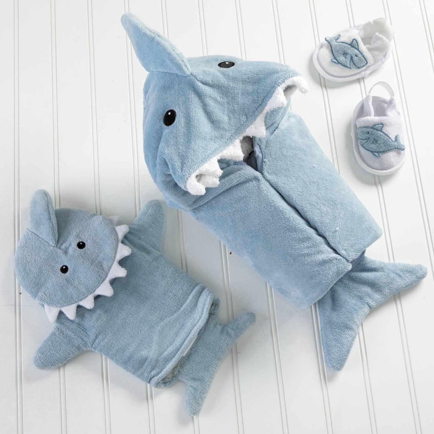 Shark 4 Piece Bath Baby Gift Set (Personalization available) - Tiny Tots Boutique